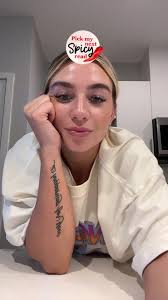 okay but do we like this rec?!? #booktok #spicyromancebook #spicybooktok  #spicybookrecs #spicybooklover