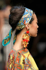 Must Have Hair Accessory Dolce Gabbana Ss13 Hair Romance Scarf Hairstyles Italian Hair Dolce And Gabbana
