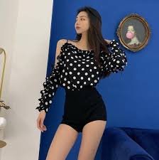 High Waist Fit Shorts Jennie Blackpink K Fashion At Fashionchingu Fashion Blackpink Fashion Kpop Fashion