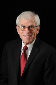 On this Tuesday's English Edition, join us for an insightful ConBERTAciones  with Mr. Jim Lesousky. Mr. Lesousky has more than 40 years prosecuting  complex cases in US state and federal courts, cases