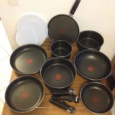 Vendu Prix 65 Prix D Achat 142 Tefal Ingenio5 Set 14 Pieces Noir Achete En Debut D Annee Excellent Etat Faitout 24 Cm Couvercle Faitout Vendu