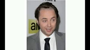 Medium length hairstyles for men are more popular than they've been in decades, thanks in part to the proliferation of choice cuts like pompadours and faux hawks. Mad Men Hairstyle Youtube
