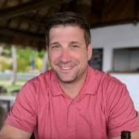 Travis Lindgren's Instagram, Twitter & Facebook