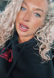 Air Filter Struggle During Oil Change: A Funny 15-Minute Experience