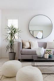 Want A Style That Emphasizes Clean Lines And Natural Materials For Your Minimalist Living Room Decor Minimalist Living Room Design Living Room Decor Apartment