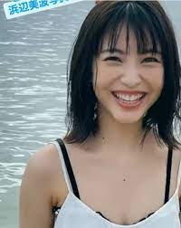 浜辺美波 グラビア水着画像 50枚② - マブい女画像集 女優・モデル・アイドル