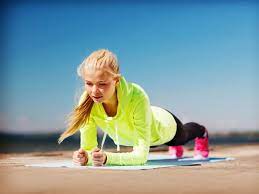 Sport treiben und abnehmen mit zusammengestellten übungen. Schnell Abnehmen 7 Ubungen 10 Minuten Am Tag Eat Smarter