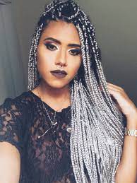 Gather the braids at the back above your nape and tie them together to get this sexy and easy to do long box braids hairdo. 7 Fett Und Big Poetic Justice Braids Styles Braids Frisuren Haar Styling Box Braids Hairstyles