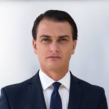 Esteban Ortiz (@EstebanOrtiz11)