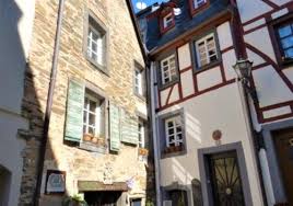 Freuen sie sich auf klimatisierte unterkünfte mit kostenfreiem wlan. Haus Kaufen Ediger Eller Hauser Kaufen In Ediger Eller Bei Immobilien De