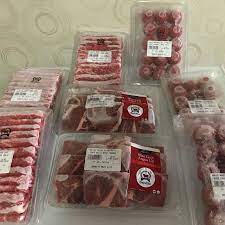 Ayam, telor (pack), sayur (bayam, kentang, wortel, tomat, tempe, tahu), bumbu masak (cabai hijau, bawang merah, bawang putih), paket mandi (sabun mandi batang, pasta gigi kecil, shampo), sembako (gula pasir, minyak goreng, teh celup dus, kopi kemasan). Wagyulovers Instagram Posts Gramho Com