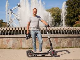 Bird two holds a charge for up to miles and can sit idle for as long as. Bird Scooters Are Now In Brussels