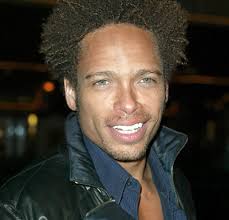 Csi Black Actor With Green Eyes Sera Su Pelo O Seran Sus Ojos In 2020 Gary Dourdan Famous Faces Most Beautiful Man