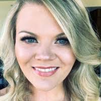 Dani Waller's Instagram, Twitter & Facebook