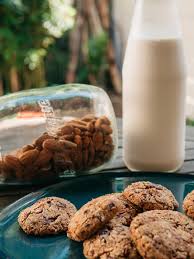 Cookie Vegan Moelleux A L Okara D Amandes En 2020 Cookies Et Biscuits Recette Cookies Moelleux Cookies Recette