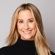 Christine Farren's Instagram, Twitter & Facebook