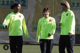 Maximiliano maxi rubén rodríguez (spanish pronunciation: Maxi Lopez Jogou Com Messi E Ronaldinho No Barcelona Vasco Noticias