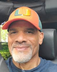 Can you help find a 1969 De Queen grad?