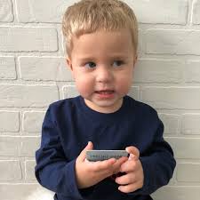 A picture is on the front of the card and a sound nickname and description is on the back. Bjorem Speech Sound Cues Simply Speech