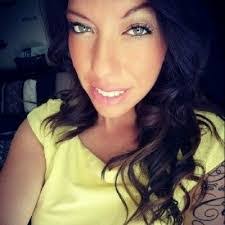 Holly Langston's Instagram, Twitter & Facebook