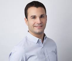 Paul Weisser's Instagram, Twitter & Facebook