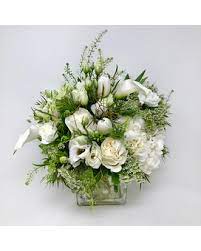 Whether someone you love is celebrating a birthday in manhattan or an anniversary in brooklyn. Pour The Champagne Nyc Flower Delivery Delivered Same Day Innew York Ny Starbright Floral Design