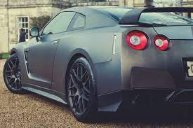 Would you choose a classy pearl white, a sleek jet black, a bold blaze metallic orange or another color? Matte Grey Nissan Gt R 545 Horsepower And 463 Pound Feet Of Torque Via A Twin Turbo 3 8lv6 All Wheel Drive System Is Good For A 2 7 Gtr Super Cars Nissan Gtr