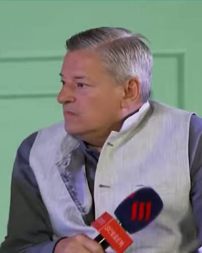 🔥🌍 Ted Sarandos Hails Dhurandhar's Global Success! Netflix Co-CEO Ted  Sarandos revealed that Dhurandhar was the platform's most-watched  non-English movie this year, adding that Indian cinema currently has a  stronger global crossover