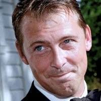 Chris Mostert's Instagram, Twitter & Facebook