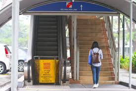 Dang wangi is a typical local town in malaysia. Commuters Inconvenienced By Broken Escalators The Star