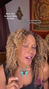 Mona Thorne's Instagram, Twitter & Facebook