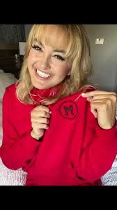 Dubsie (@kimkardashian.251)