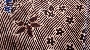 Batik megamendung merupakan motif kain batik khas daerah cirebon. Batik Gajah Oling Khas Masyarakat Osing Banyuwangi Jawa Timur Tribunnewswiki Com Mobile