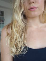 This is a video demonstration showing how to apply argan oil to your hair to create the perfect natural curls or waves in your hair. Lightweight Coconut Oil Free Hair Products For Wavy Curly Hair Charlotta Eve