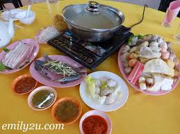 Nave a vapore nfsostantivo femminile: Ipoh S Live Fresh Seafood Steamboat From Emily To You