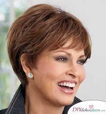 Kurzhaarfrisuren damen bei frauen ab 60. Kurzhaarfrisuren Fur Frauen Ab 50 Elegant Schick Und Modern Short Sassy Haircuts Stylish Short Haircuts Thick Hair Styles