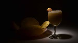 La ricetta del cocktail con dosi, ingredienti e varianti la piña colada è un cocktail dolce a base di rum bianco, latte o crema di cocco e succo di ananas e proviene da porto rico. La Ricetta Della Pina Colada Vegana