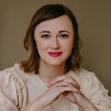 Katelyn Beatty's Instagram, Twitter & Facebook