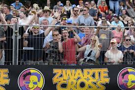 Zwarte cross is a rock & roll music festival in netherland. Bezoekers Bepalen Datum Zwarte Cross 2019