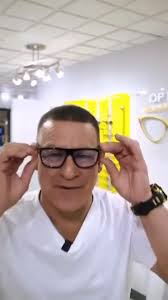 Encuentra la montura perfecta para ti! ✨ Contamos con una gran variedad de  monturas de diseñador y te ayudaremos a elegir la ideal. ⏰ Horario: 📅  Lunes a viernes: 9:00 a.m. -