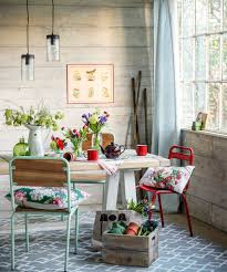 Sure there is some pros and cons of wallpapering a room, from its durability, price, and when. Dining Room Wallpaper Ideas House N Decor