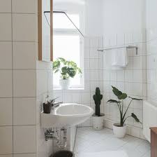 Keeping your bathroom tiles and grouting clean and free of mould and mildew. How To Clean Grout Best Way To Clean Tile Grout