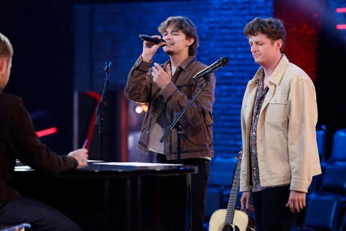 The Voice' Battles Luke Curran vs Evan James