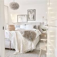 Masculine bedroom designs and feminine bedroom designs are often determined by the smallest things that are placed within the room. Minimal Bedroom Inspiration Bedroom Decor Feminine Bedroom Luxurious Bedrooms