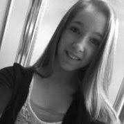 Bailey Bloom (baileeyy121)