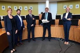 Zentrale informationen der berliner verwaltung zum coronavirus finden sie für berlin wurden in den 19. Fuen Held Political Meetings In Berlin With Bundestag Members From Cdu Csu And Fdp