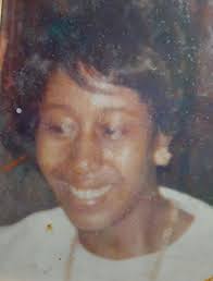 Can someone restore old family photo?