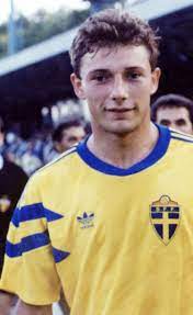 Wojciech kowalczyk was born on april 20, 1953. 14 Kwietnia 1972