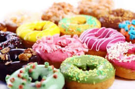 Umumnya bentuk donat itu kayak cincin gitu, ada bolongan di tengahnya. Resep Donat Kentang Empuk Dan Lembut Tahan Lama