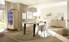 Table à manger rectangulaire en bois. Salle A Manger Complete Style Scandinave Avec Eclairage Bois Et Metal Malpa